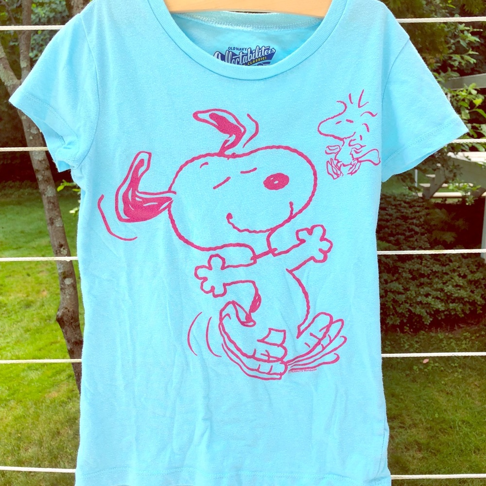 Short Sleeve Snoopy and Woodstock collectibles top